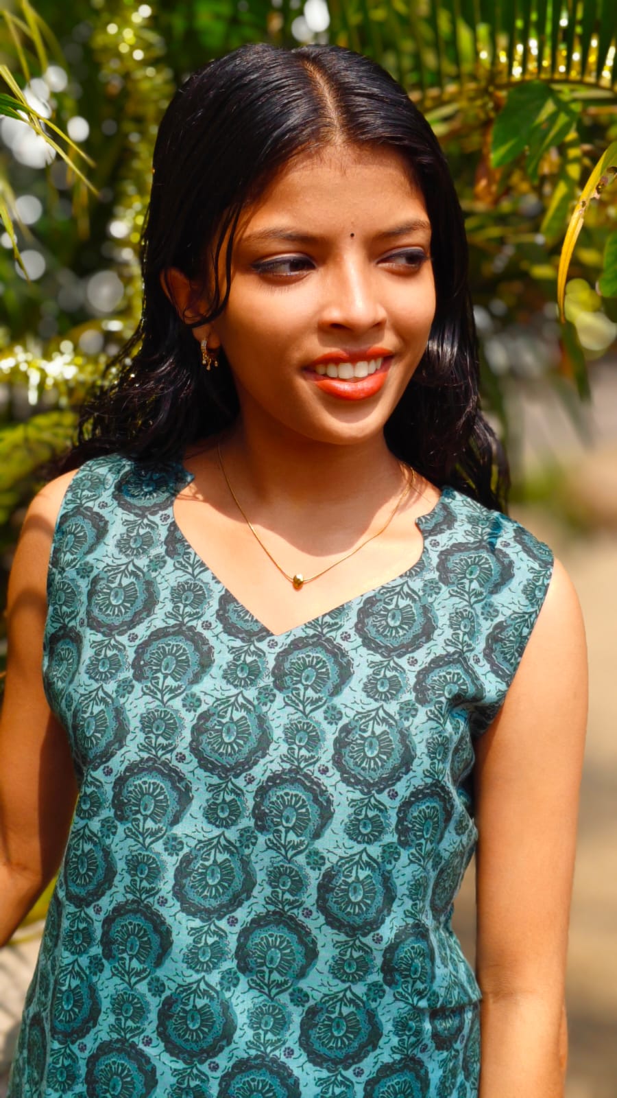 Cotton printed sleeveless top image