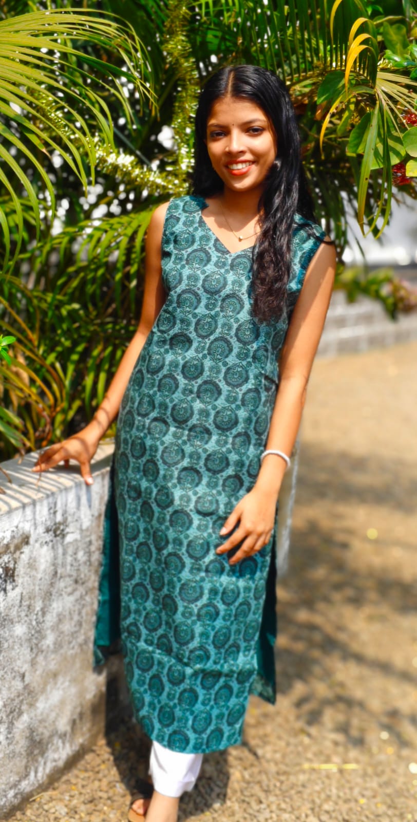 Cotton printed sleeveless top - Green