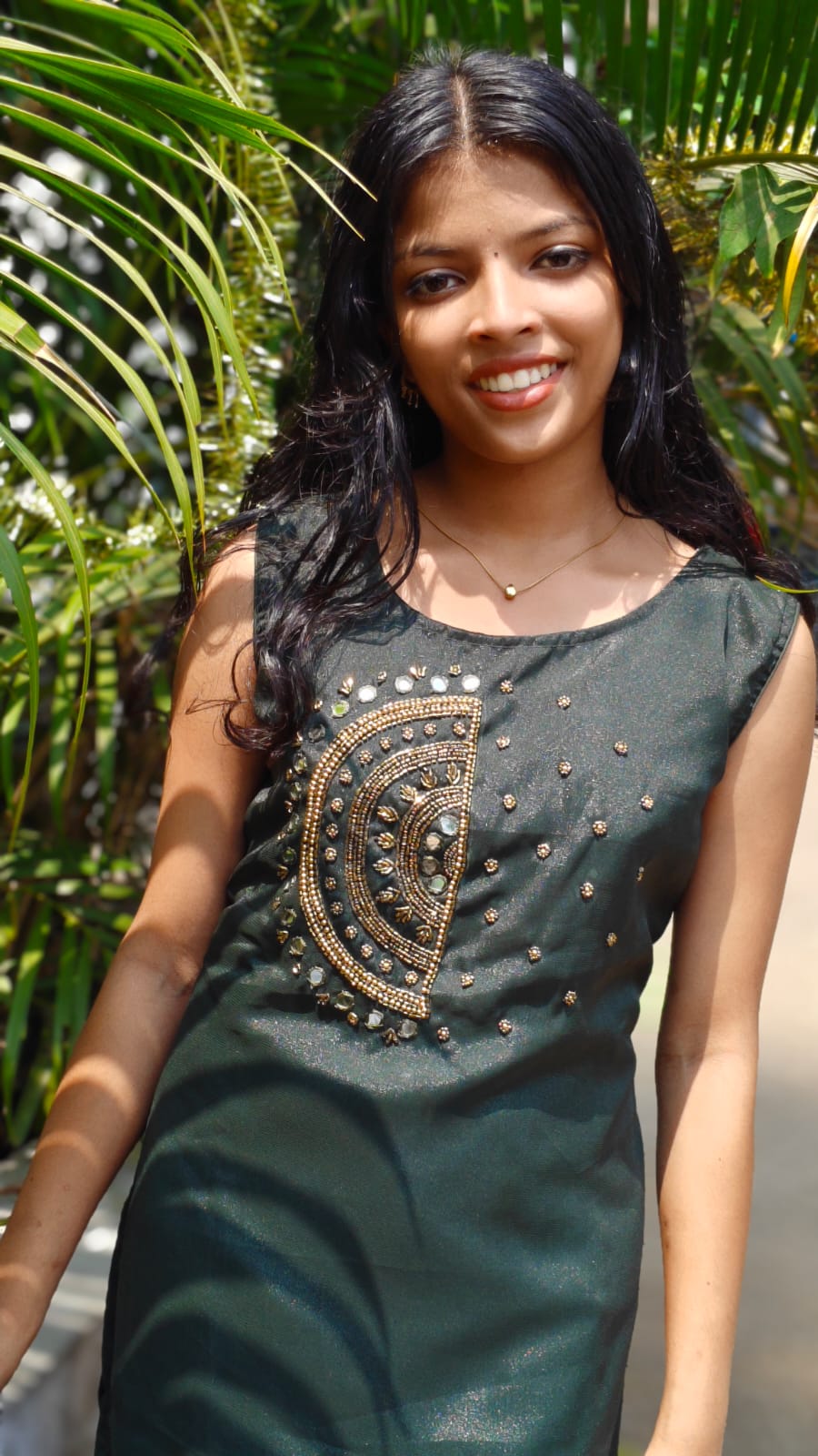 *Star Georgette hand*work sleeveless Top image