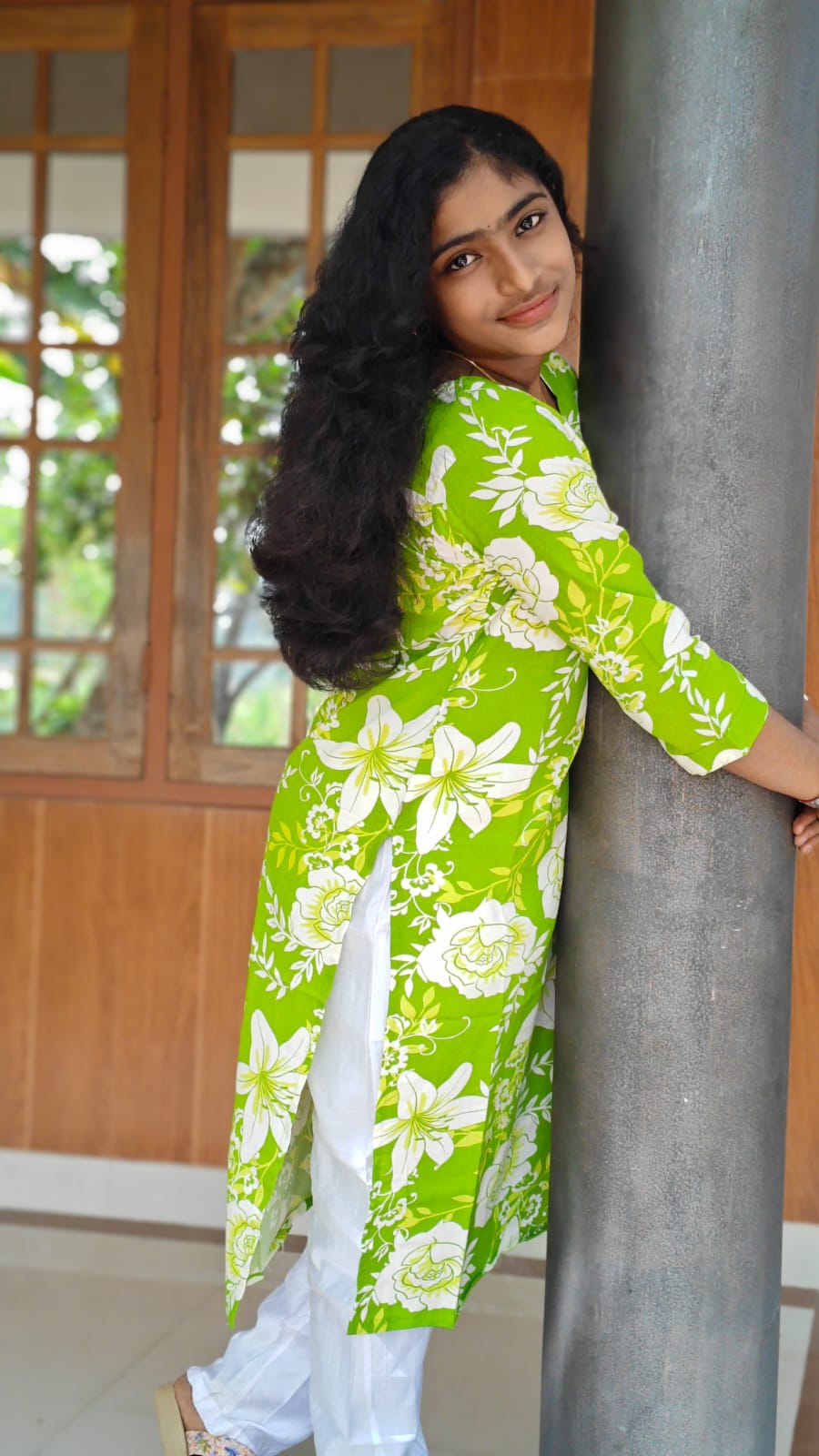 Big Floral Print  Tops - Under @299 – Green