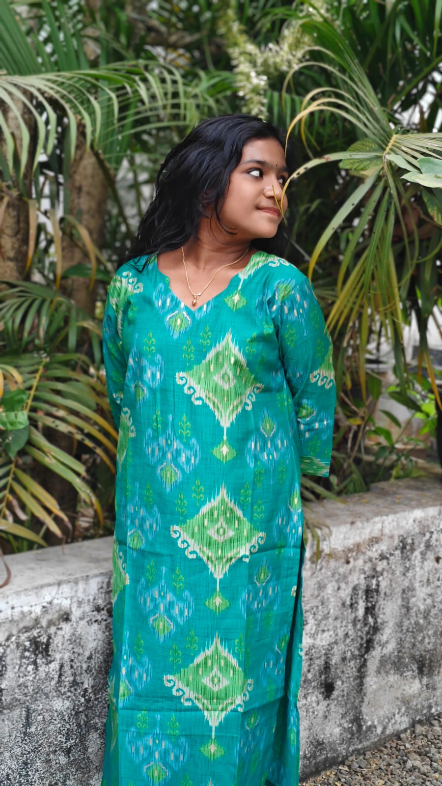 Vatican Silk Top – Peacock blue with parrot green