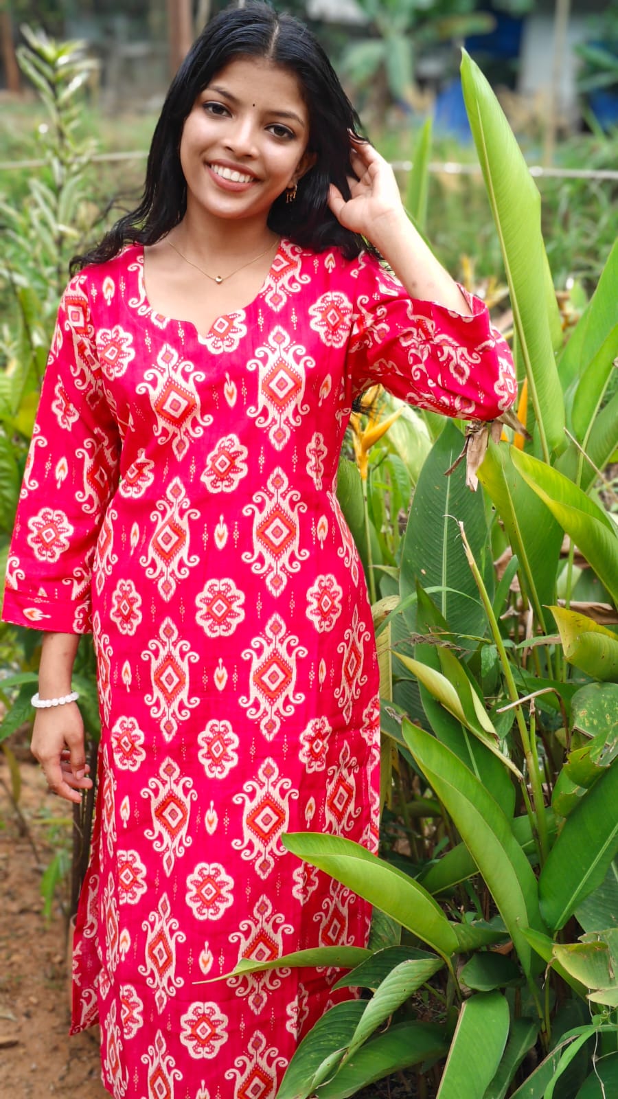 Vatican Silk Top – Rani pink with golden