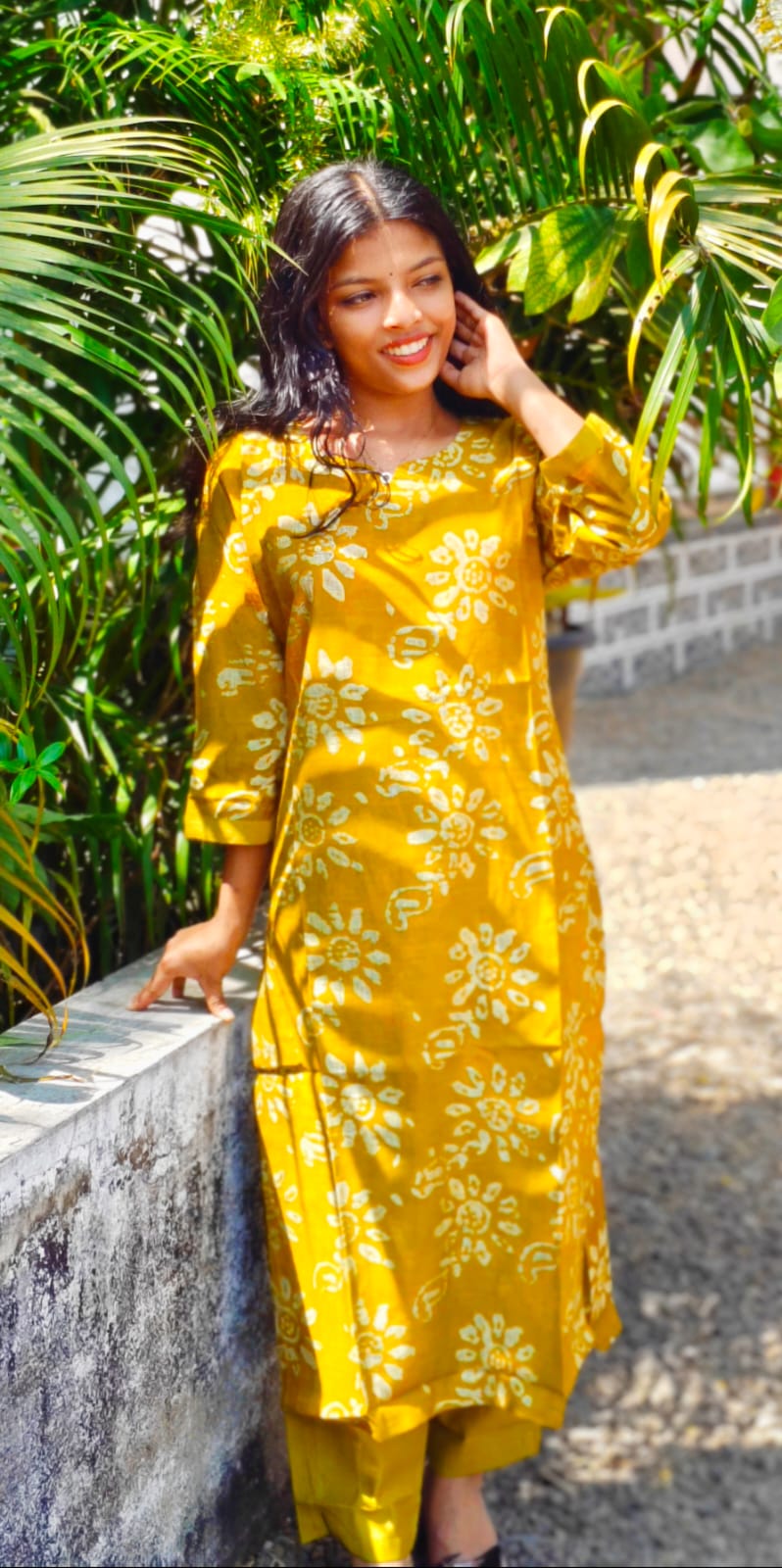 Vatican Floral print cord set - Yellow