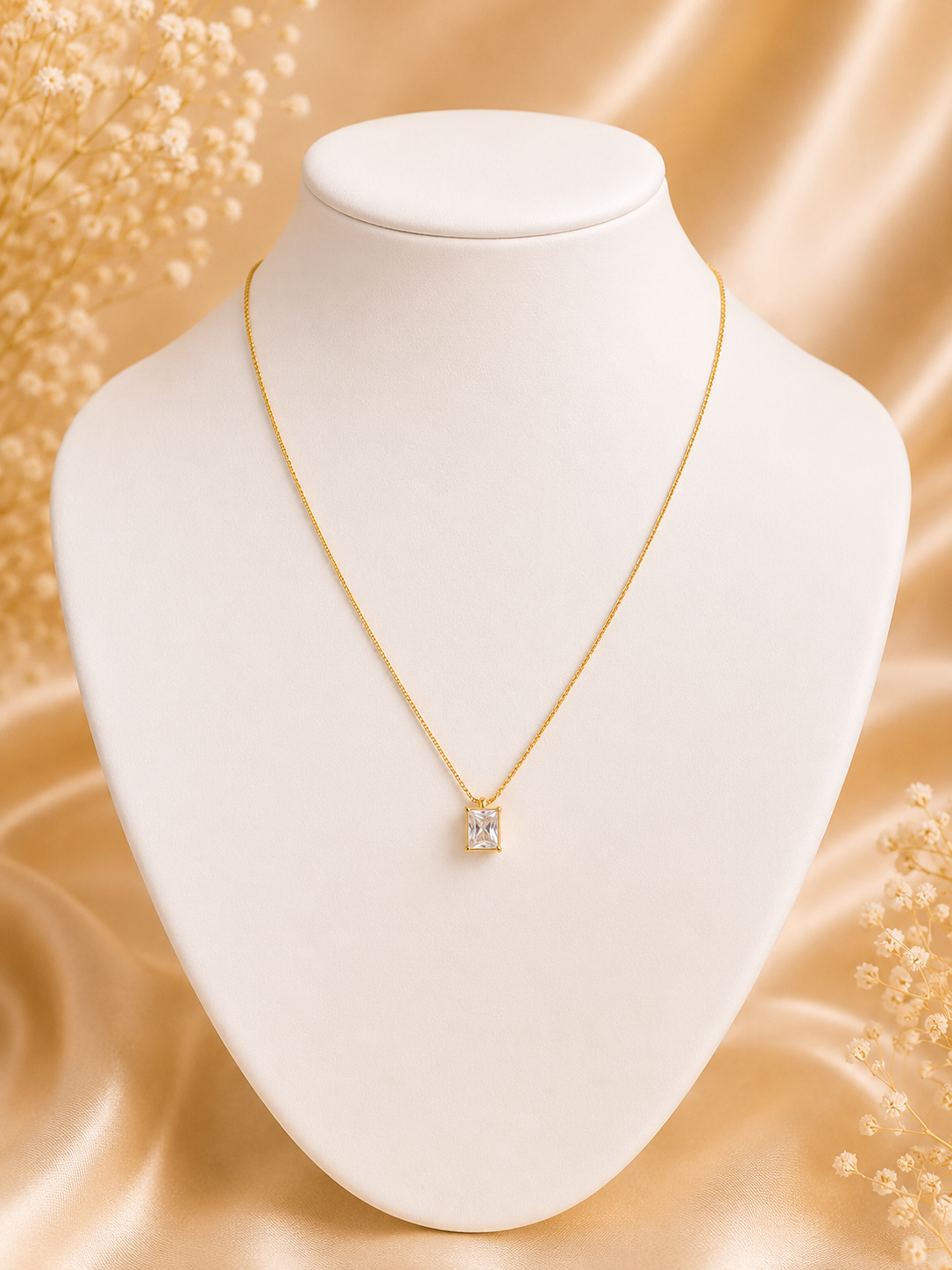 Pure Gold Touch Necklace