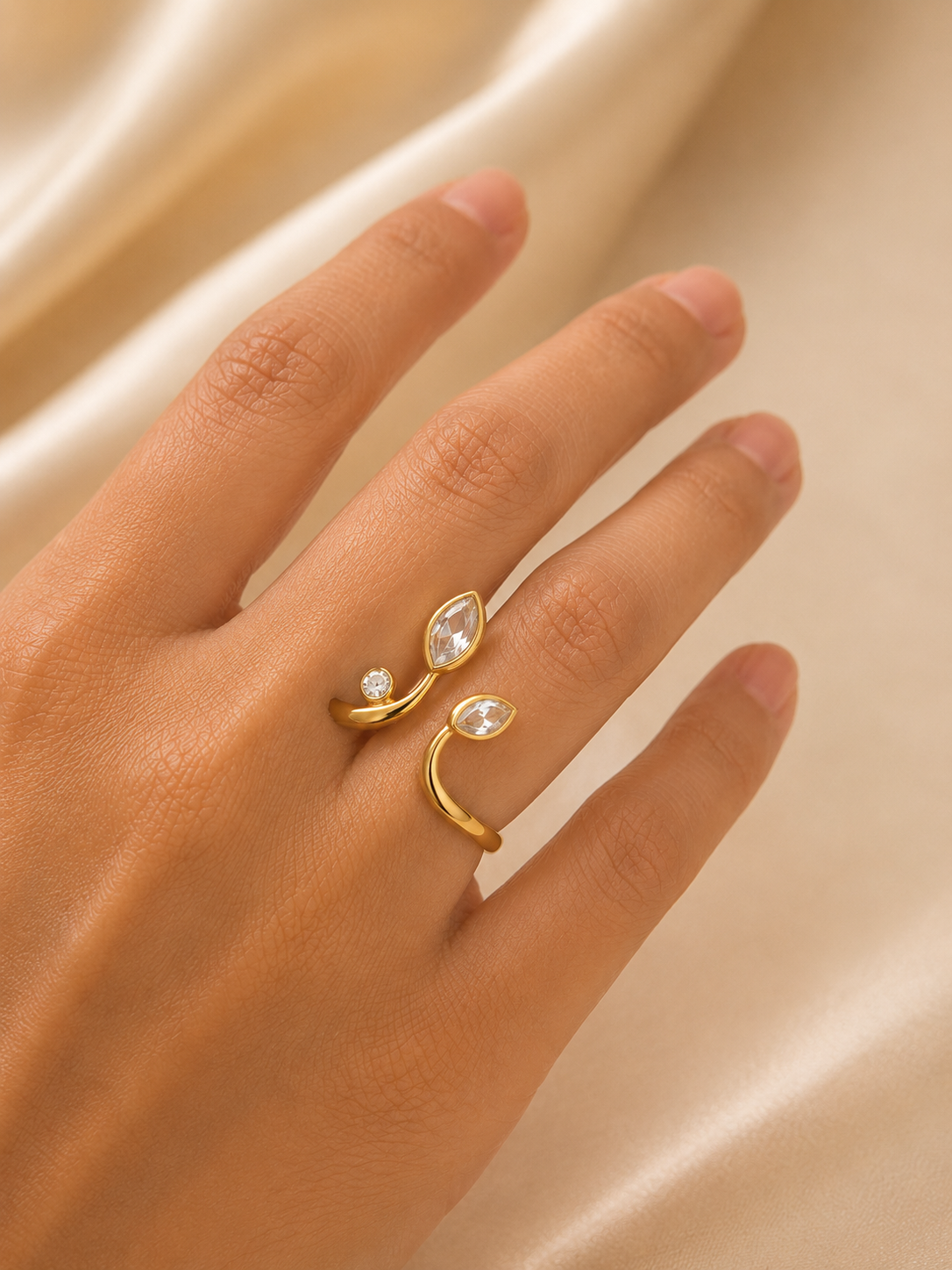 Elara Twist Ring
