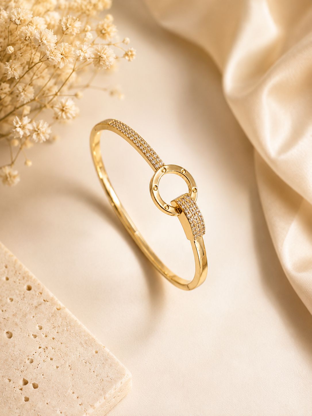 Luxy loopy premium Bangle